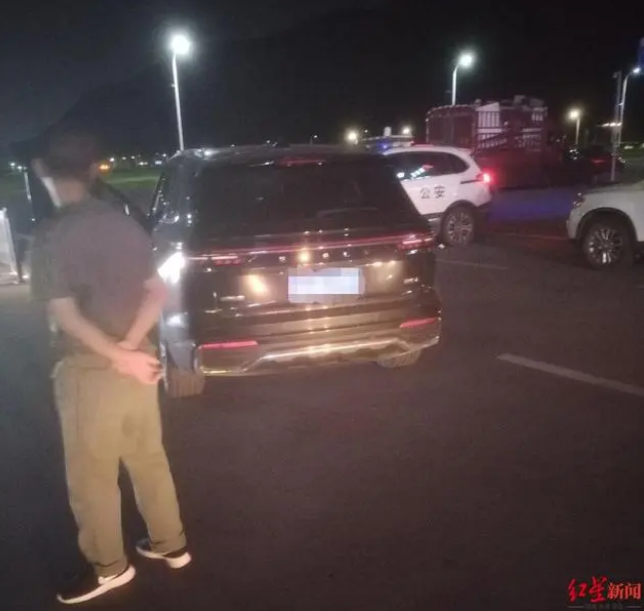 男子醉駕被查後“花式折騰”三小時，最終駕照被吊銷