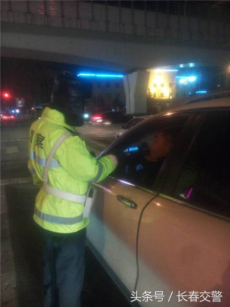 酒精測試儀讀數怎麼看，酒精測試儀最高測多少？