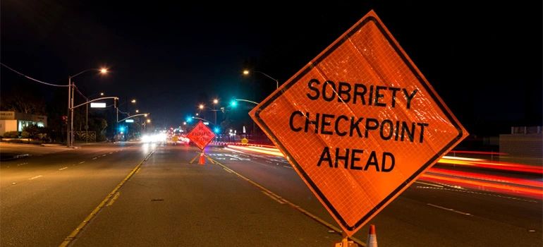 酒精檢測儀是如何鑒別酒駕的？